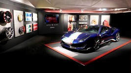 Hypercars_Ferrari_Museum_Maranello.jpg